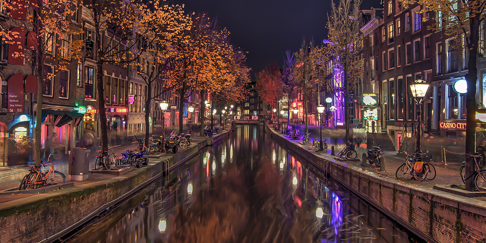 amsterdam canal night